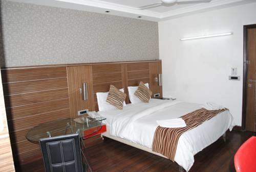 Hotel Metro Continental Delhi  Room photo